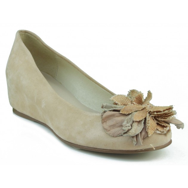 MARIAN wedge party dancer. BEIGE