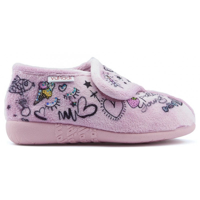 Sneakers go home VULLADI ALASKA drawings MAQUILLAJE