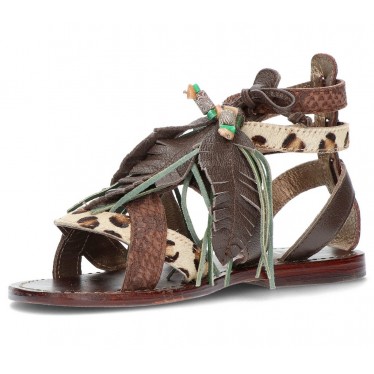 OCA LOCA girl sandal white stones MARRON