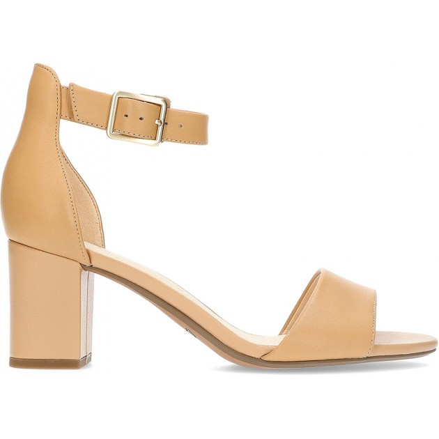 CLARKS DEVAMAE SANDALS CAMEL CLARKS DEVAMAE SANDALS CAMEL