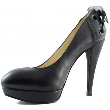 GUESS heeled shoe room  NEGRO